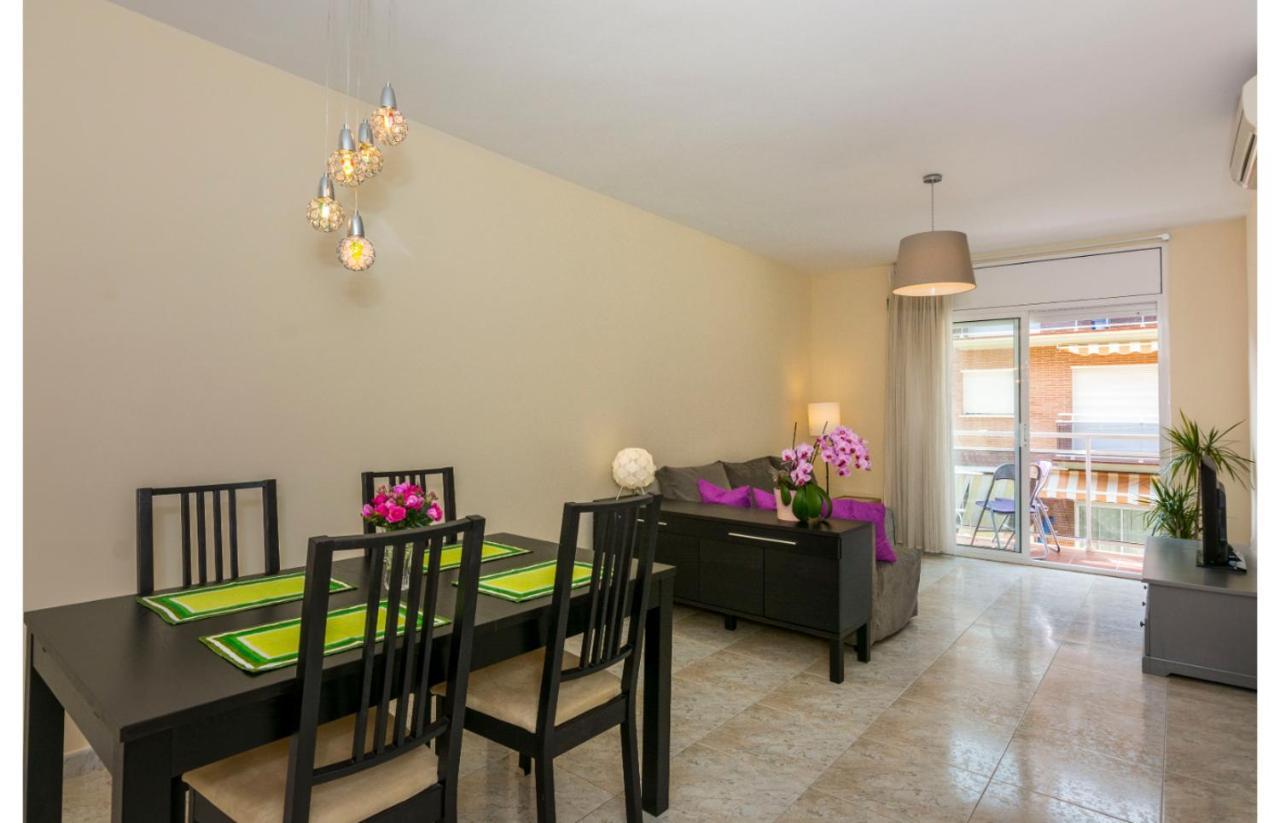 Homeholidaysrentals Salvador Pineda de Mar Extérieur photo
