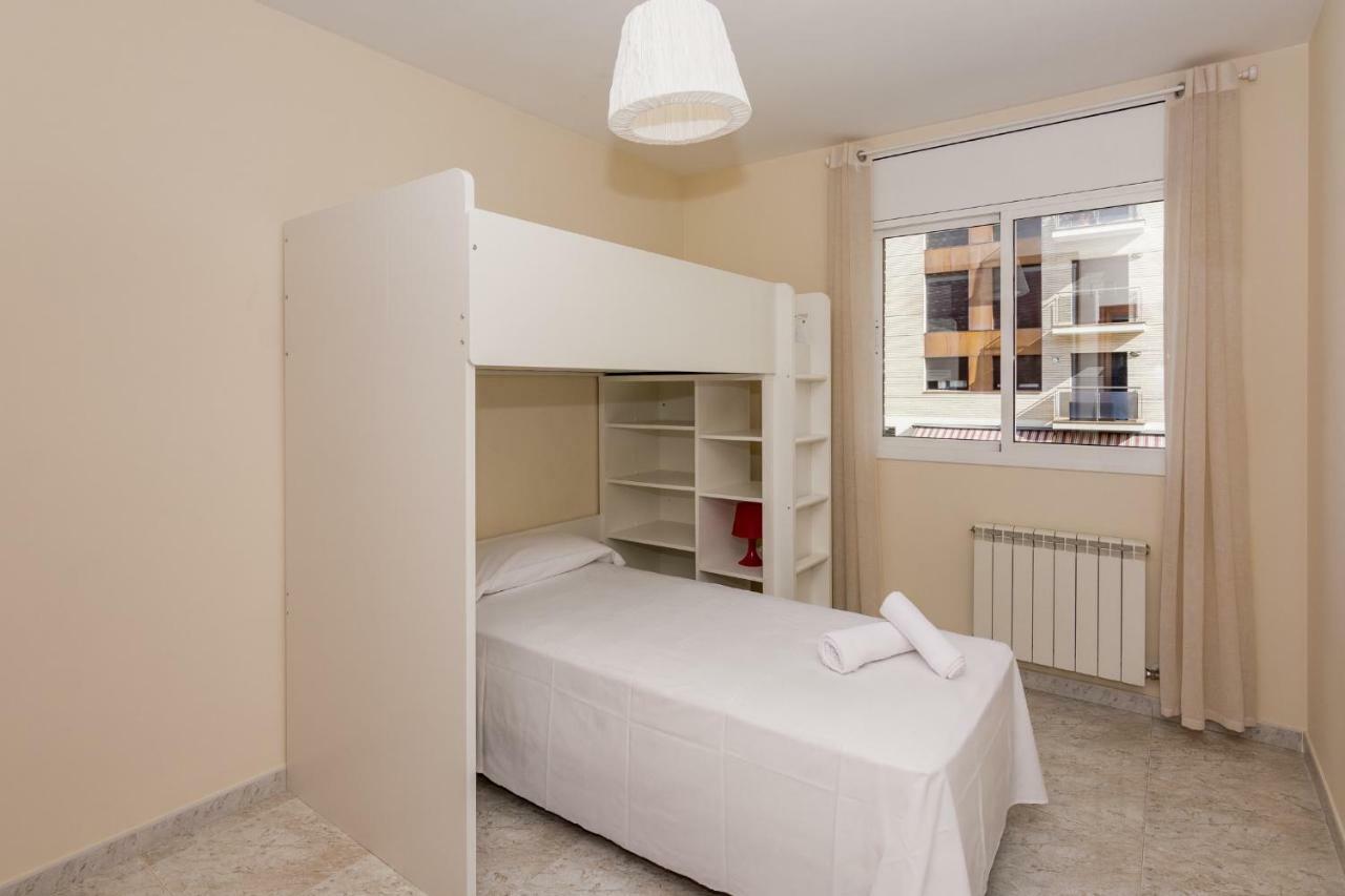 Homeholidaysrentals Salvador Pineda de Mar Extérieur photo